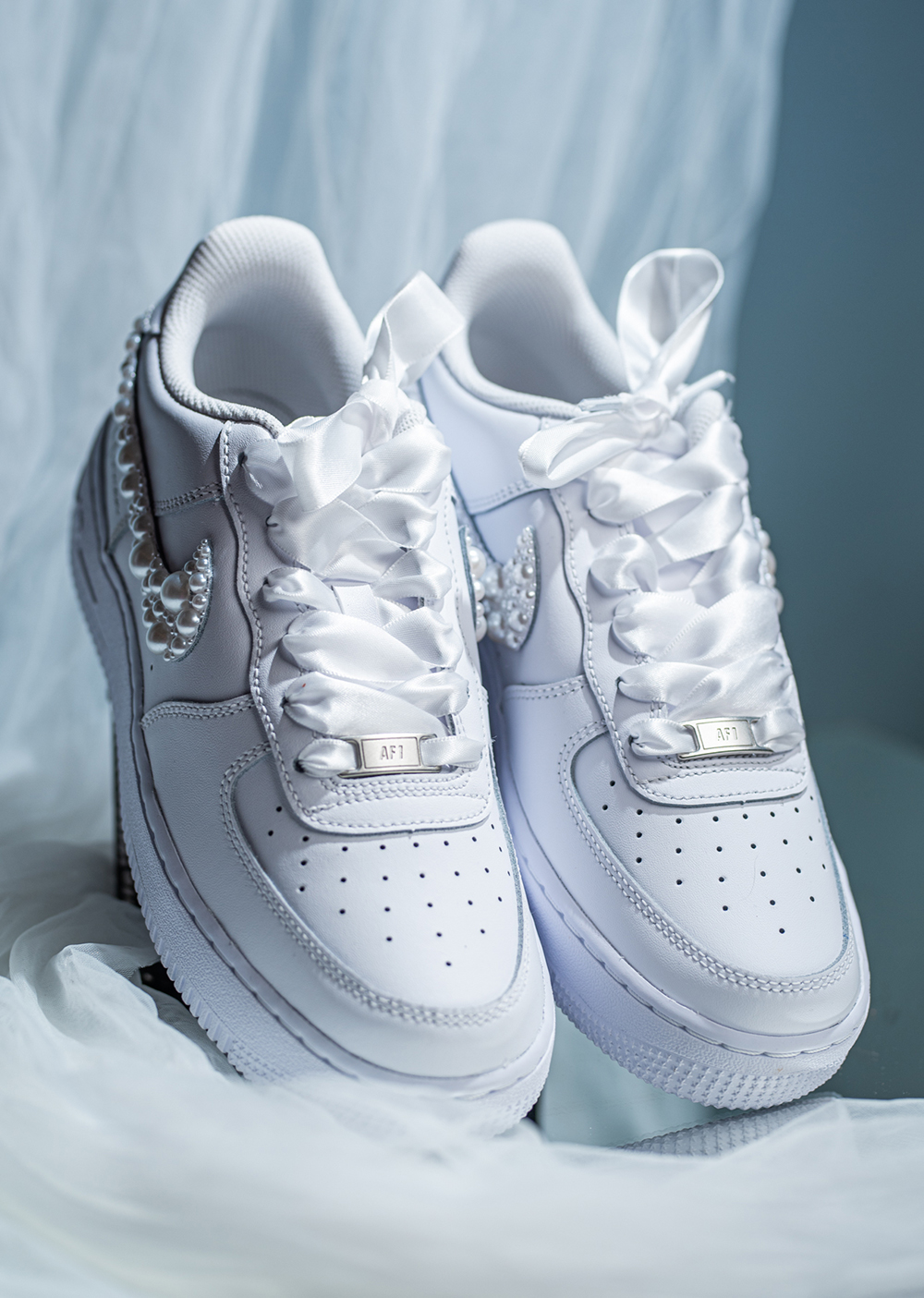 SIGNATURE - BRIDE WEDDING CUSTOM SNEAKER - Image 4