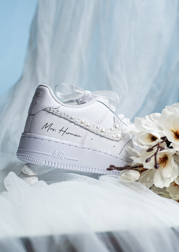 SIGNATURE - BRIDE WEDDING CUSTOM SNEAKER - Image 3